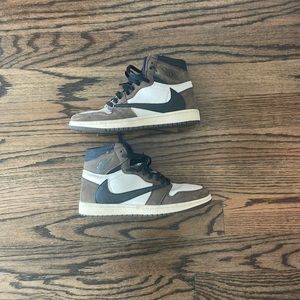 Travis Scott Mocha 1’s